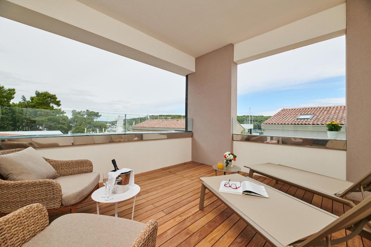 Ribarska Koliba Aparthotel 4*