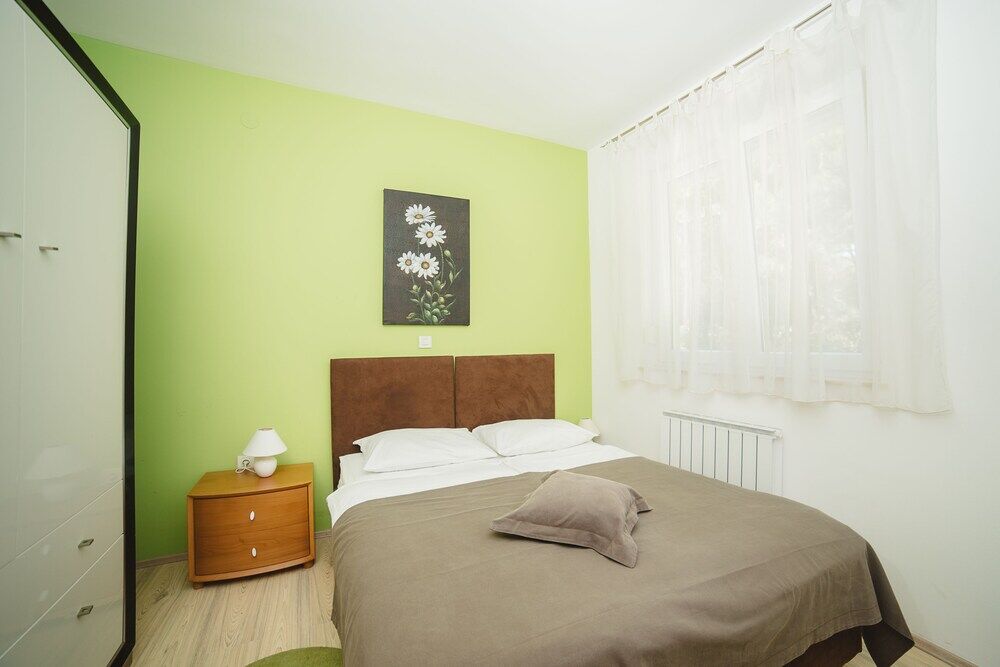 Ribarska Koliba Aparthotel 4*